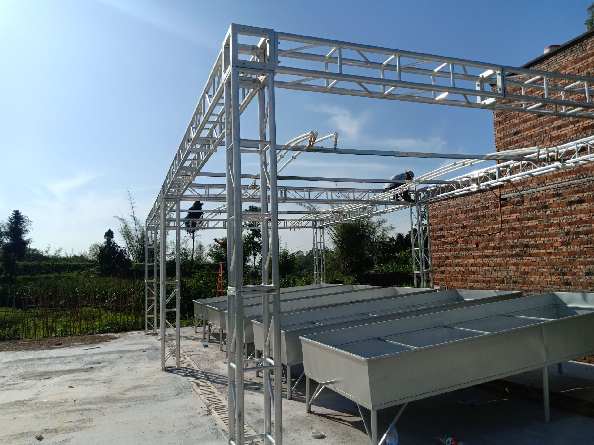 水保所側噴人工模擬降雨器