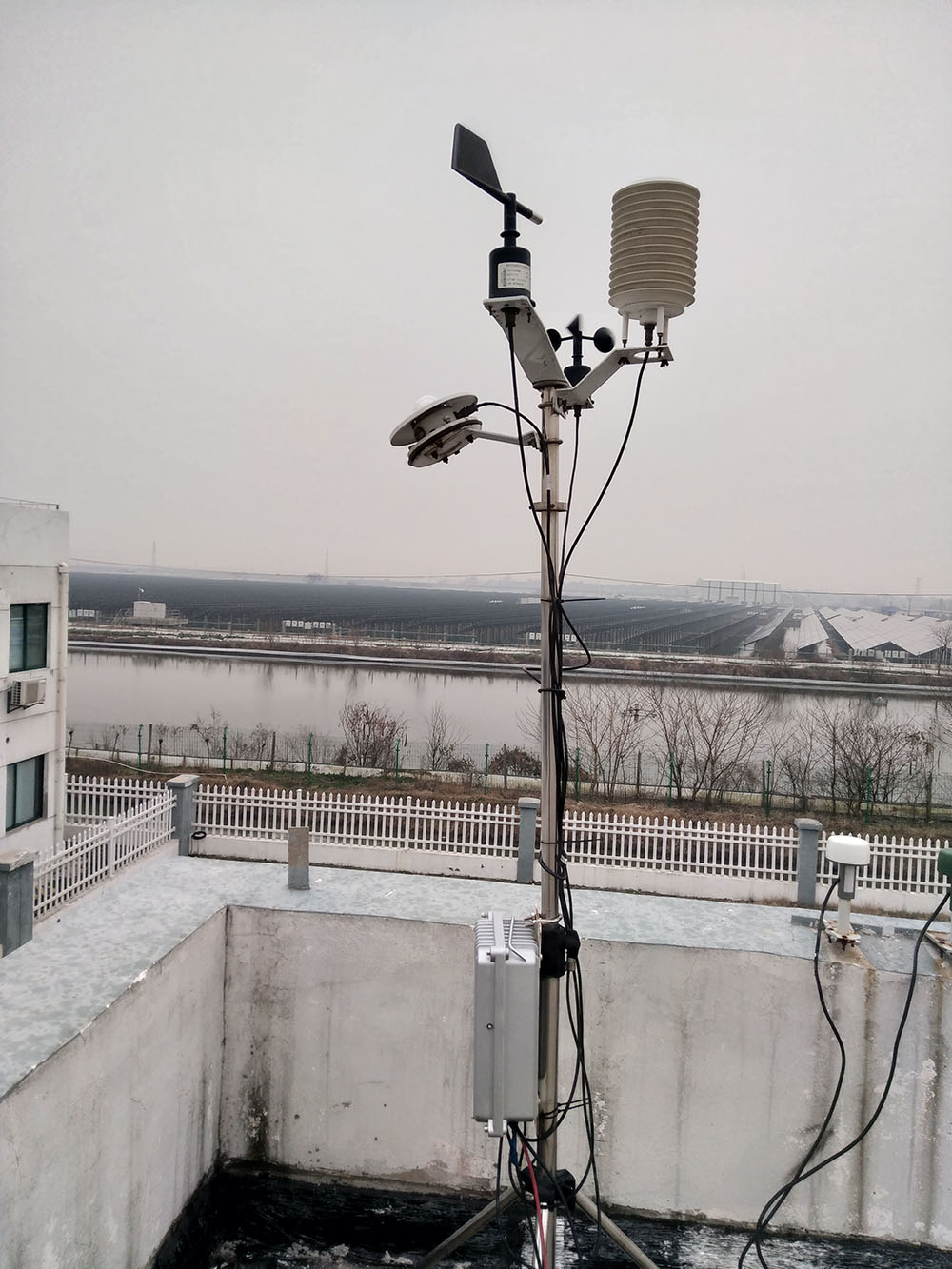 便攜式自動氣象站_湖北環(huán)境空氣自動氣象站